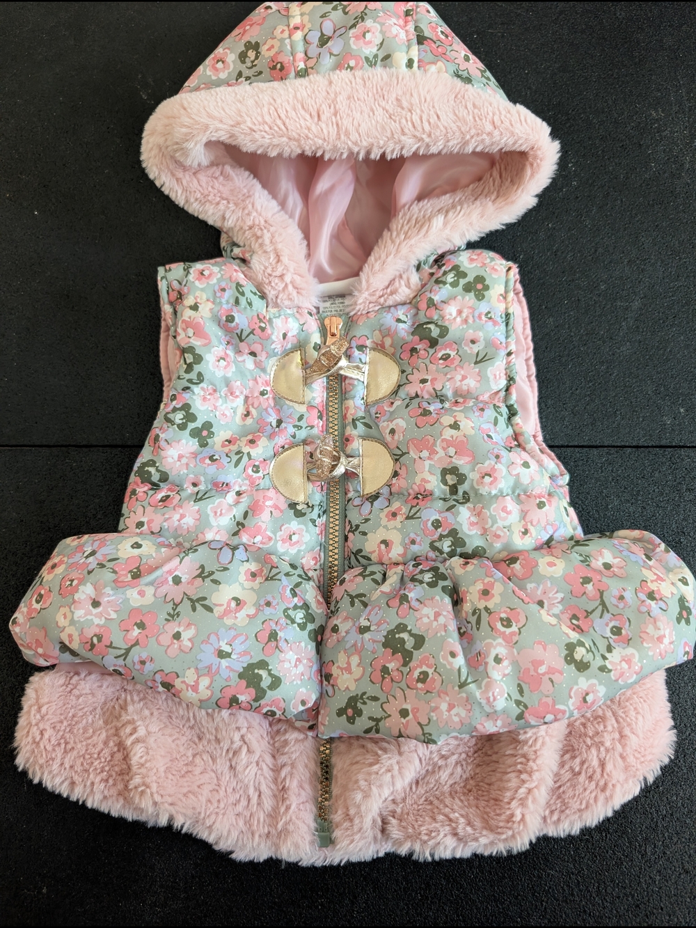 2/$5 Little Lass Pink Floral Hooded Puffer Vest with Faux-Fur Trim Size 2T